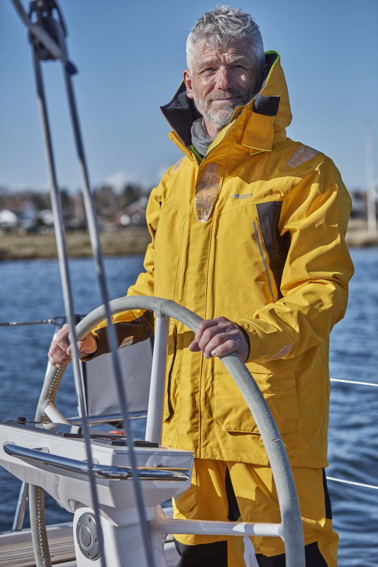 Musto BR2 Offshore Jacke gold